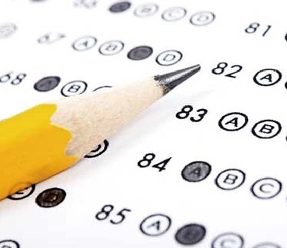 Vastaaminen monivalintakokeessa